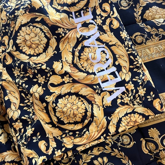 Versace shorts size 12 - Picture 2 of 4